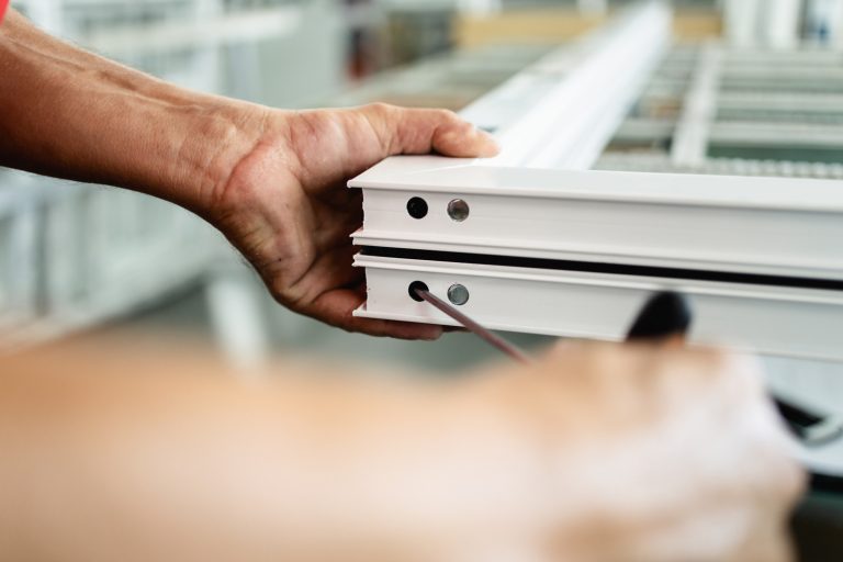 Nyílászáró karbantartás és javítás